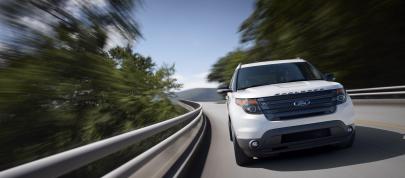 Ford Explorer Sport (2013) - picture 4 of 40