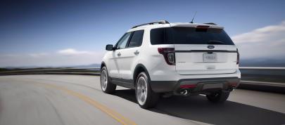 Ford Explorer Sport (2013) - picture 7 of 40
