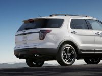 Ford Explorer Sport (2013) - picture 5 of 40