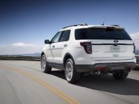 Ford Explorer Sport (2013) - picture 7 of 40
