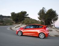 Ford Fiesta ST (2013) - picture 7 of 14