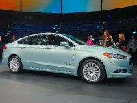 Ford Fusion Detroit (2012) - picture 3 of 5