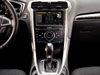 Ford Fusion Hybrid (2013) - picture 6 of 13