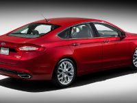 Ford Fusion (2013) - picture 4 of 28