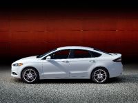 Ford Fusion (2013) - picture 11 of 28