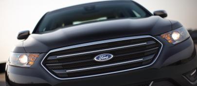 Ford Taurus Limited (2013) - picture 15 of 15