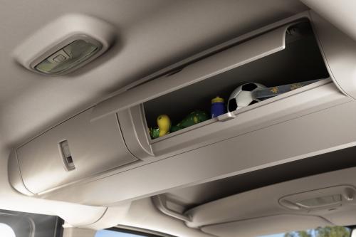 Ford Transit Connect Wagon (2013) - picture 9 of 10