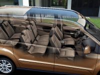 Ford Transit Connect Wagon (2013) - picture 10 of 10