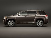 GMC Terrain Denali 3-6L V-6 (2013) - picture 2 of 6