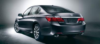 Honda Accord (2013) - picture 4 of 4