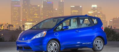 Honda Fit EV Hatchback (2013) - picture 4 of 9