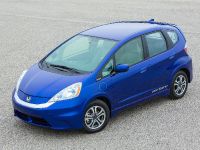 Honda Fit EV Hatchback (2013) - picture 2 of 9