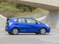 Honda Fit EV Hatchback (2013) - picture 5 of 9