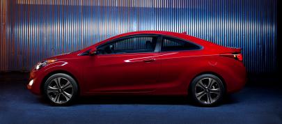 Hyundai Elantra Sport Coupe (2013) - picture 4 of 15