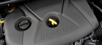 Hyundai Elantra Sport Coupe (2013) - picture 15 of 15