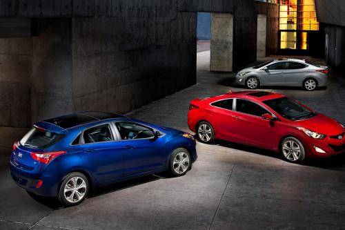 Hyundai Elantra Sport Coupe (2013) - picture 9 of 15