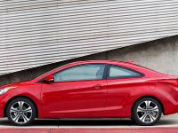 Hyundai Elantra Sport Coupe (2013) - picture 3 of 15