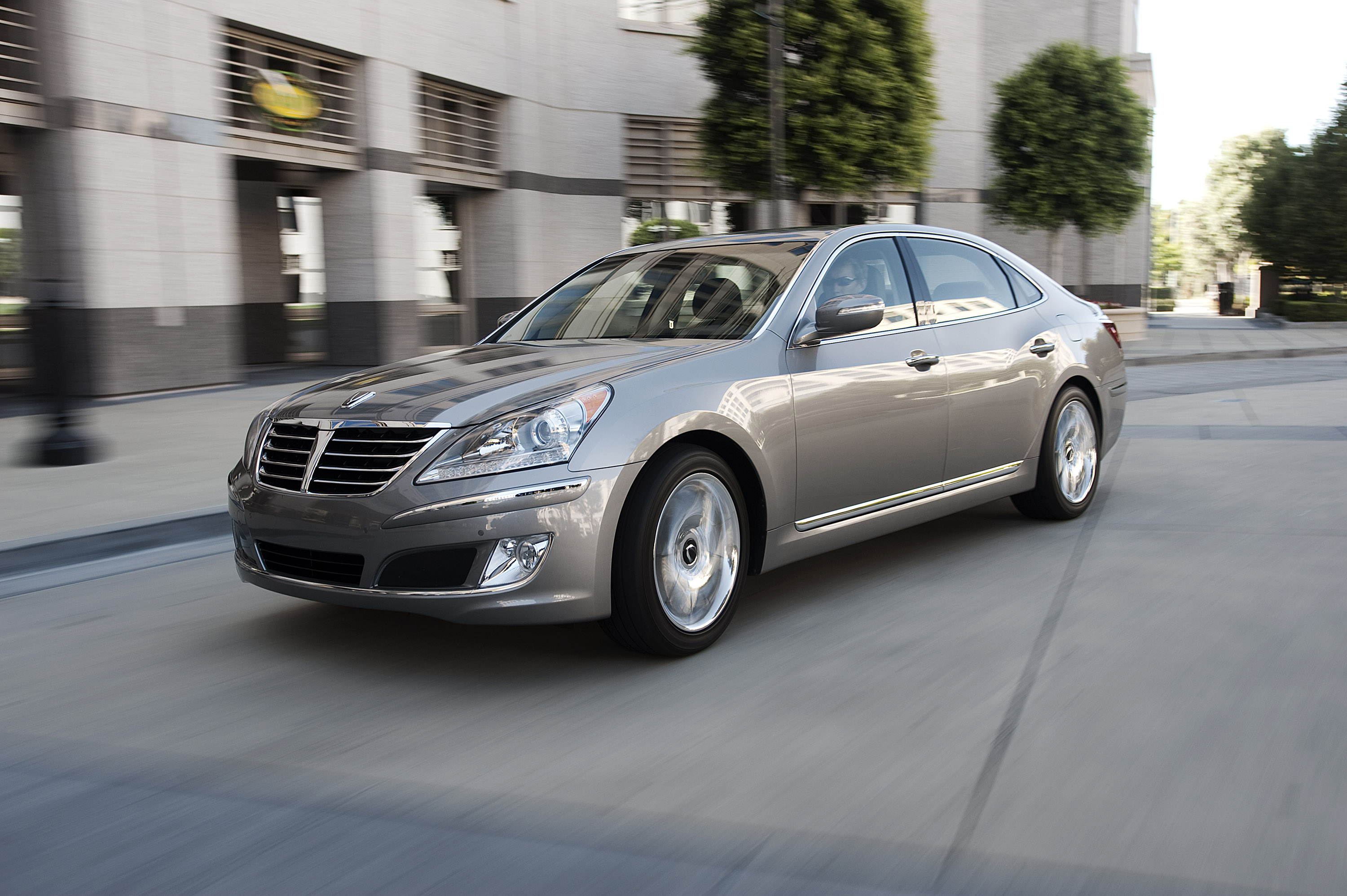 Hyundai Equus