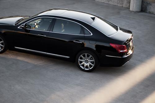Hyundai Equus (2013) - picture 16 of 22