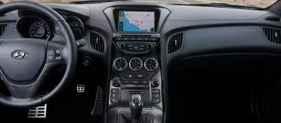 Hyundai Genesis Coupe (2013) - picture 12 of 27