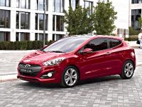 Hyundai i30 Three-Door (2013) - picture 1 of 2