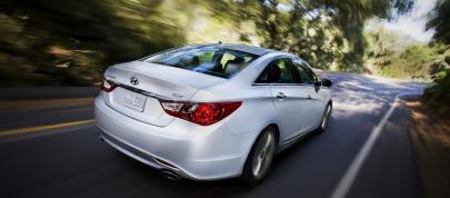 Hyundai Sonata 2.0T (2013) - picture 4 of 15