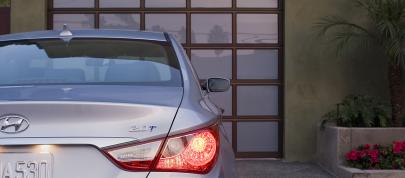 Hyundai Sonata 2.0T (2013) - picture 7 of 15