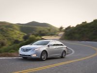 Hyundai Sonata 2.0T (2013) - picture 2 of 15