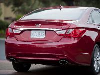 Hyundai Sonata 2.0T (2013) - picture 10 of 15