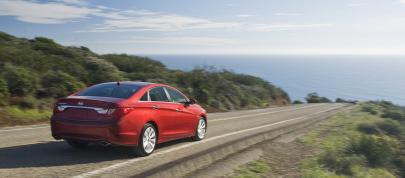 Hyundai Sonata (2013) - picture 39 of 49