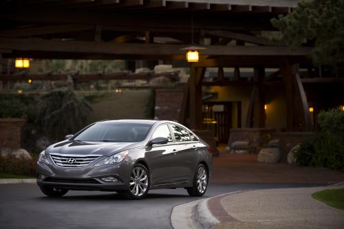Hyundai Sonata (2013) - picture 16 of 49