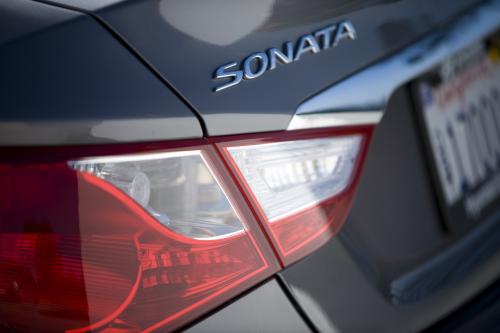 Hyundai Sonata (2013) - picture 24 of 49