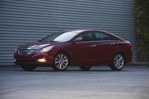 Hyundai Sonata (2013) - picture 41 of 49
