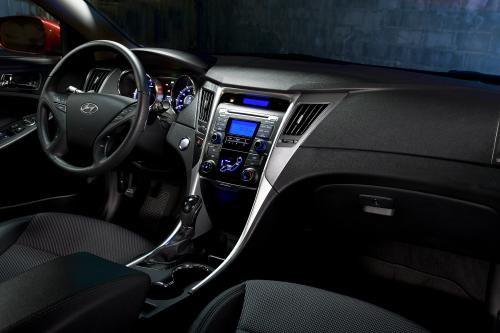 Hyundai Sonata (2013) - picture 48 of 49