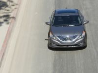 Hyundai Sonata (2013) - picture 18 of 49