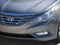 Hyundai Sonata (2013) - picture 19 of 49