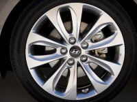 Hyundai Sonata (2013) - picture 22 of 49