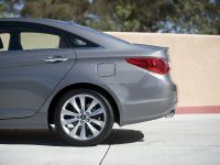 Hyundai Sonata (2013) - picture 34 of 49