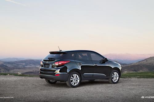 Hyundai Tucson (2013) - picture 8 of 13