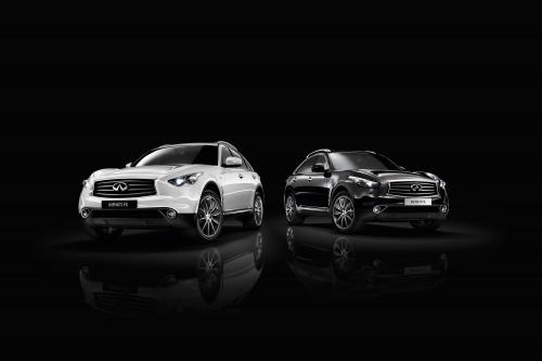 Infiniti FX Black and White (2013) - picture 1 of 9