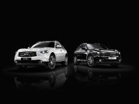 Infiniti FX Black and White (2013) - picture 1 of 9