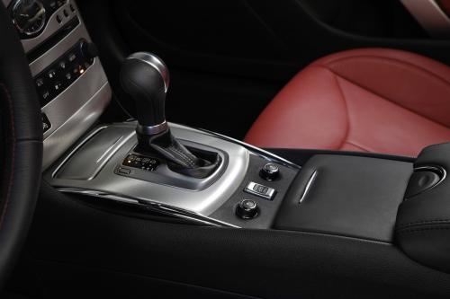 Infiniti IPL G Convertible (2013) - picture 32 of 37