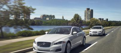 Jaguar XF AWD (2013) - picture 4 of 12
