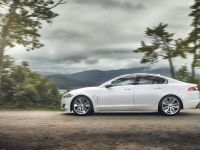 Jaguar XF AWD (2013) - picture 7 of 12