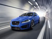 Jaguar XFR-S (2013) - picture 2 of 16