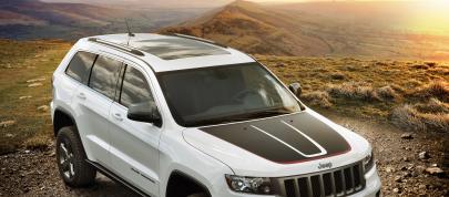 Jeep Grand Cherokee Trailhawk (2013) - picture 4 of 11