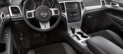 Jeep Grand Cherokee Trailhawk (2013) - picture 7 of 11