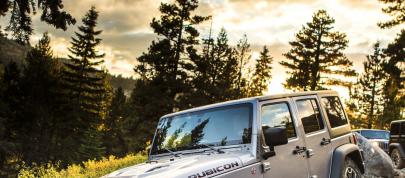 Jeep Wrangler Rubicion 10th Anniversary Edition (2013) - picture 7 of 27