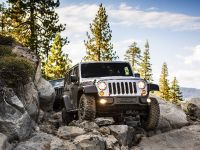 Jeep Wrangler Rubicion 10th Anniversary Edition (2013) - picture 4 of 27