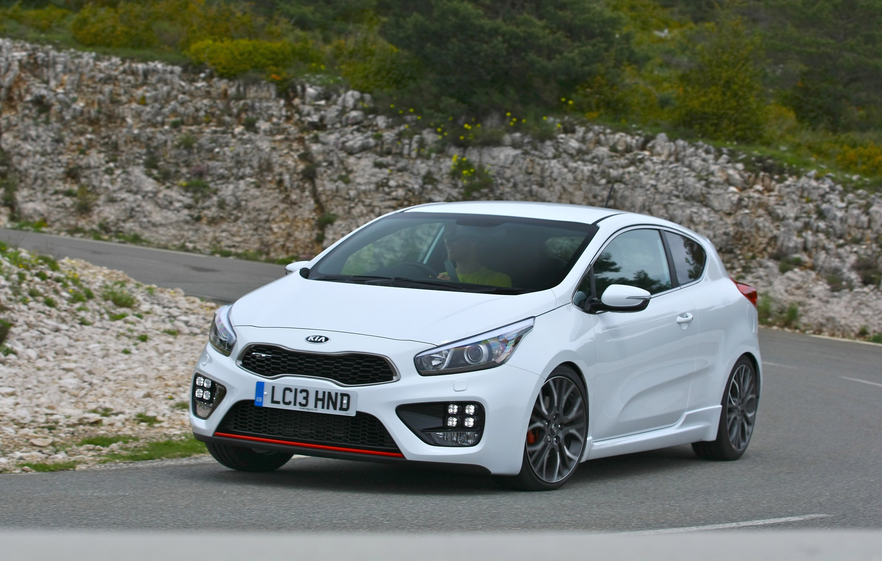 Киа сид джи. Kia Ceed gt 2015. Kia Pro Ceed gt. Kia Pro Ceed gt 2017. Kia Ceed gt 2017.